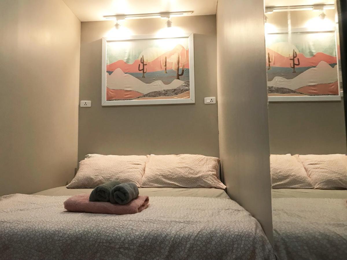 Kamin Bird Hostel Банкок Екстериор снимка