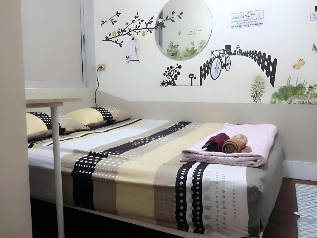 Kamin Bird Hostel Банкок Екстериор снимка