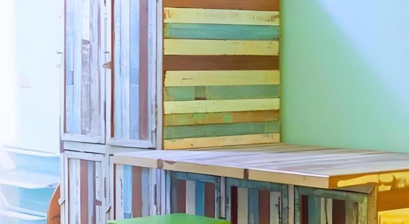 Kamin Bird Hostel Банкок Екстериор снимка