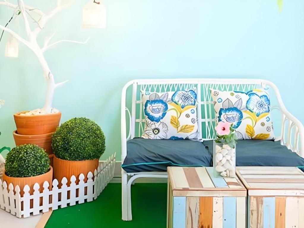 Kamin Bird Hostel Банкок Екстериор снимка