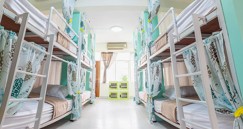 Kamin Bird Hostel Банкок Екстериор снимка